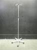 IV POLE ON ROLLING STAND