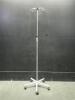 IV POLE ON ROLLING STAND