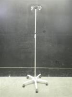 IV POLE ON ROLLING STAND