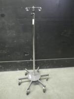 IV POLE ON ROLLING STAND