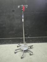 IV POLE ON ROLLING STAND