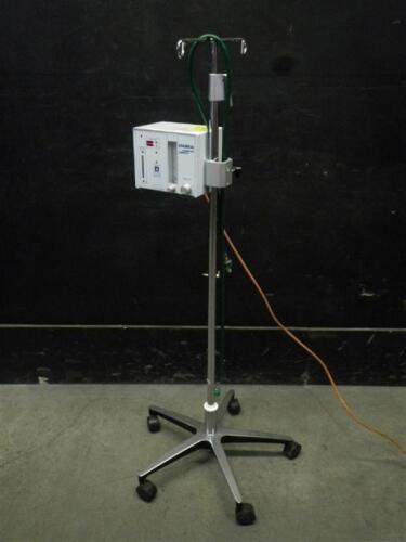 HAMILTON MEDICAL ARABELLA INFANT FLOW SYSTEM ON ROLLING STAND