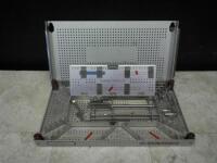 SYNTHES 90 DEGREE CANNULATED LC-ANGLE BLADE PLATE SET