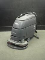 TENNANT T5 ECO H2O FLOOR SCRUBBER