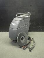 TENNANT T3 FLOOR SCRUBBER