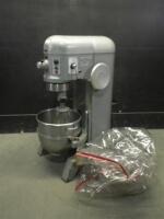 HOBART H-600T MIXER WITH PADDLE AND BOWL