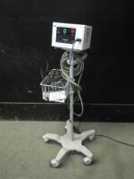IVY BIOMEDICAL 3150 CARDIAC TRIGGER MONITOR ON ROLLING STAND