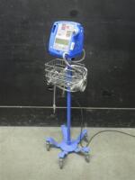 GE DINAMAP PRO 400 VITAL SIGNS MONITOR WITH BP CABLE ON ROLLING STAND