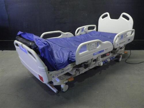 HILL-ROM P3200 VERSACARE HOSPITAL BED WITH HEAD AND FOOT BOARDS