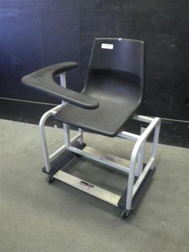 WINCO 570 BLOOD DRAW CHAIR