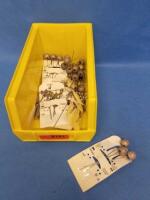 LOT OF SHORT NEEDLES WITH TROCARS FORMERLY LOT 8191