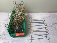 LOT OF NEEDLE HOLDERS