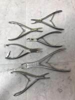 LOT OF SHEARS