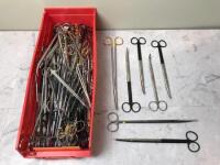 LOT OF SURGICAL SCISSORS