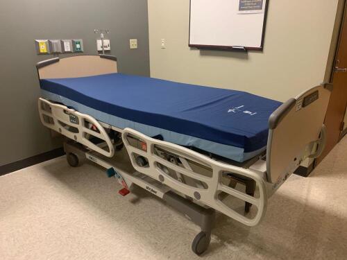 STRYKER GO BED FL17E PATIENT ROOM BED