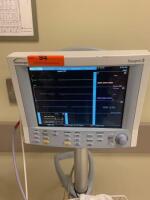 DATASCOPE PASSPORT 2 PATIENT MONITOR ON CART