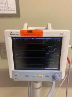 DATASCOPE TRIO PATIENT MONITOR ON CART