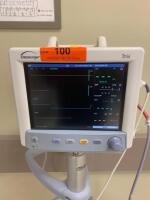 DATASCOPE TRIO PATIENT MONITOR ON CART