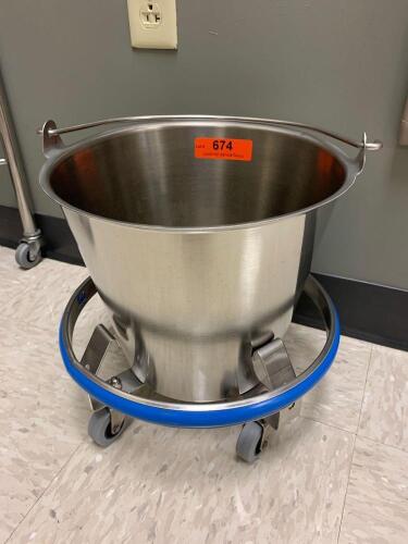 PEDIGO KICK BUCKET WITH CART