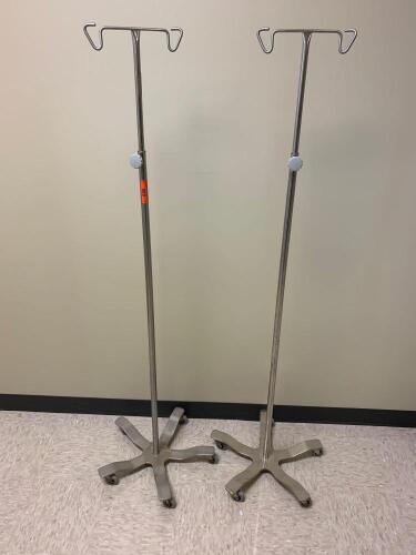 PEDIGO LOT OF 2 IV POLES