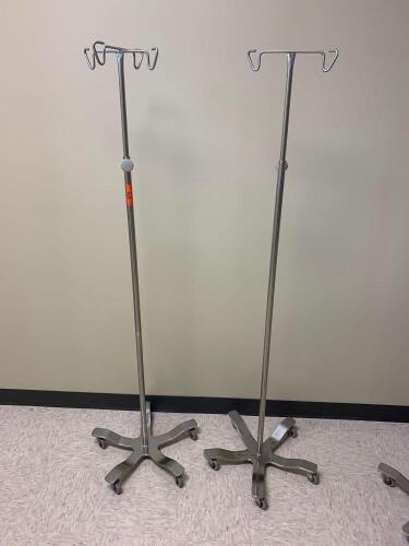 PEDIGO LOT OF 2 IV POLES