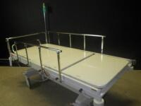 GENDRON EC+ EXTRA CARE STRETCHER