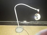 WELCH ALLYN EXAM LIGHT ON STAND (DAMAGE)