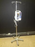 HOSPIRA LIFECARE PCA INFUSION PUMP ON ROLLING STAND