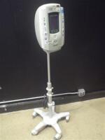 STRYKER SMARTPUMP TOURNIQUET SYSYTEM ON ROLLING STAND