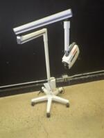 WELCH ALLYN VIDEO PATH LIGHT SOURCE ON ROLLING STAND