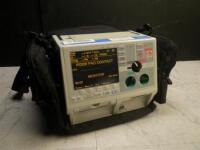 ZOLL M-SERIES BIPHASIC DEFIB WITH PACING, 3 LEAD ECG, CO2, SPO2, NIBP, ANALYZE, BATTERY