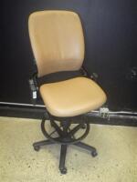 STEELCASE OFFICE CHAIR