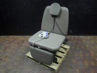 OAKWORKS POWER EXAM CHAIR WITH FOOTSWITCH