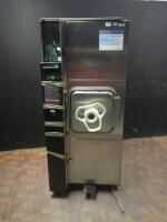 STERIS/AMSCO 3011 STERILIZER