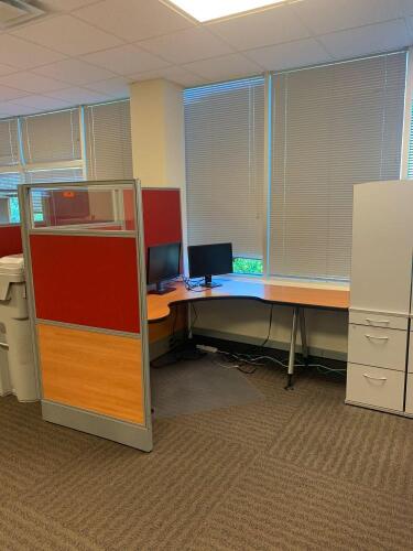 6' X 6' CUBICLE WORKSTATION