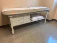 EXAM TABLE WITH 2 DRAWERS