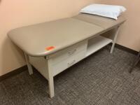 EXAM TABLE WITH 2 DRAWERS