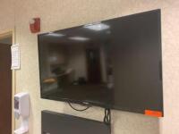 WESTINGHOUSE 40" TELEVISION (NO WALL MOUNT)