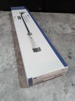 COVIDIEN LP ARTICULATING FAN RETRACTOR EXP DATE: 08/31/2021 LOT #: P6H0023X REF #: 176647 QUANTITY: 1 PACKAGE TYPE: EACH QTY IN PACKAGE: 1