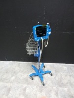 GE V100 VITAL SIGN MONITOR ON ROLLING STAND