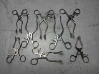 LOT OF WEITLANER RETRACTORS