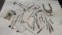 LOT OF VARIOUS INSTRUMENTS