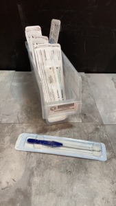 SMITH AND NEPHEW, INC. KNIFE RETROGRADE BOXED SET EXP DATE: 03/02/2023 LOT #: 50718290 REF #: 1 QUANTITY: 10 PACKAGE TYPE: EACH QTY IN PACKAGE: 1