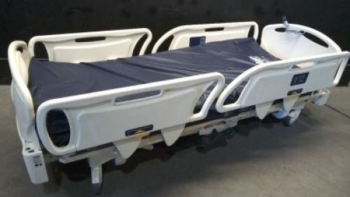 STRYKER FL28C5 HOSPITAL BED WITH HEAD AND FOOT BOARDS (SCALE)