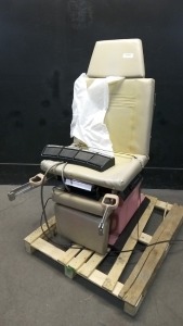 MIDMARK 111 POWER EXAM CHAIR WITH FOOT CONTROL