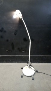 WELCH ALLYN LS-150 EXAM LIGHT ON ROLLING STAND