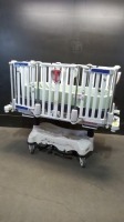 STRYKER FL19 INFANT CRIB WITH SCALE