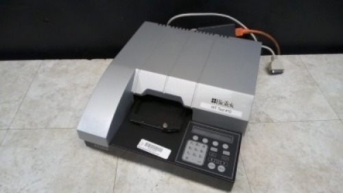 BIOTEK ELX800 ABSORBANCE MICROPLATE READER