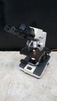 UNICO LAB MICROSCOPE WITH 2 EYEPIECES (WF10X) AND 4 OBJECTIVES (4, 10, 40, 100)