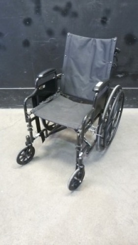 DRIVE SILVER SPORT SERIES WHEELCHAIR